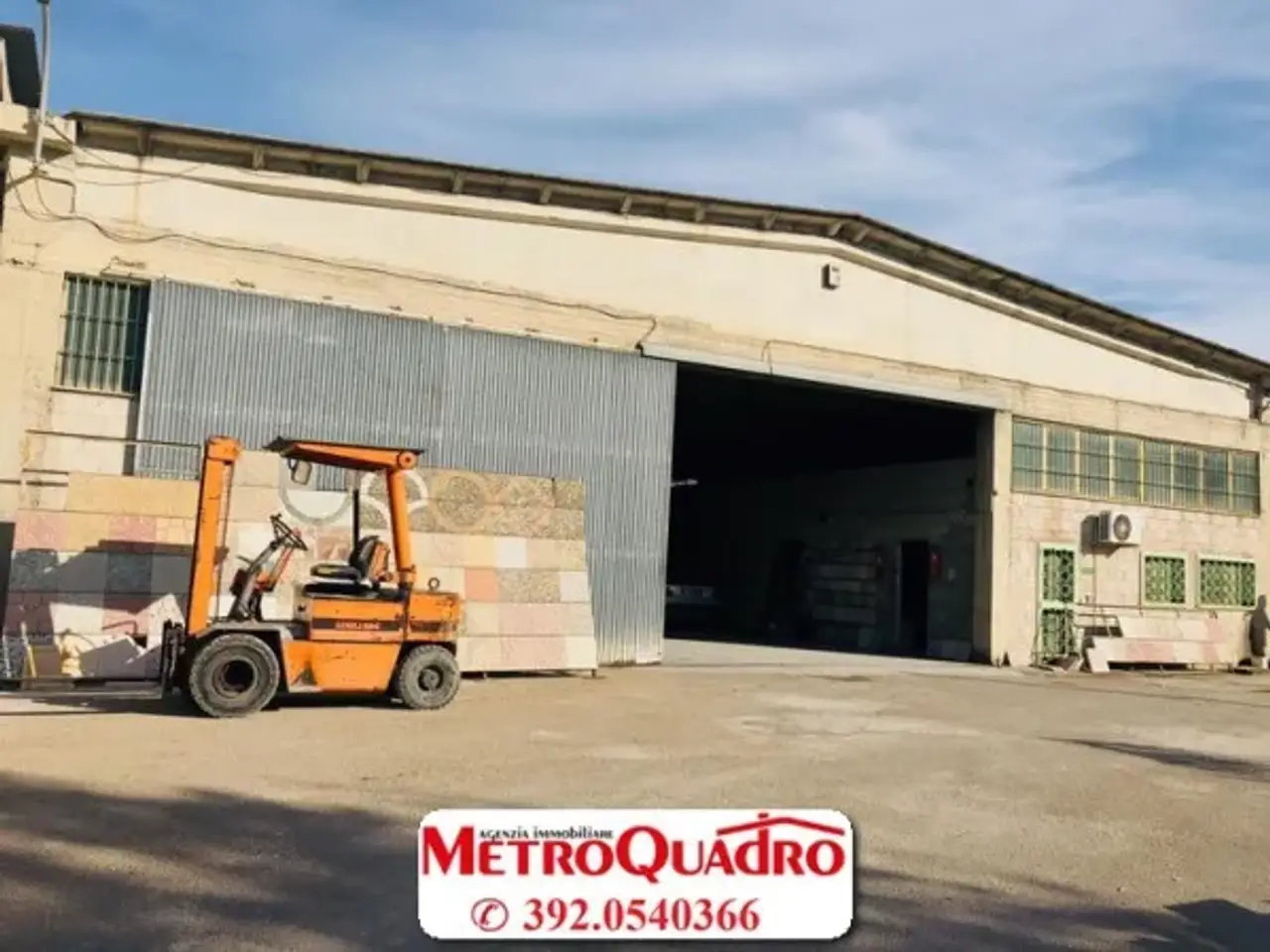 Capannone in Corso del Mezzogiorno, Foggia, {3} - Foto 1
