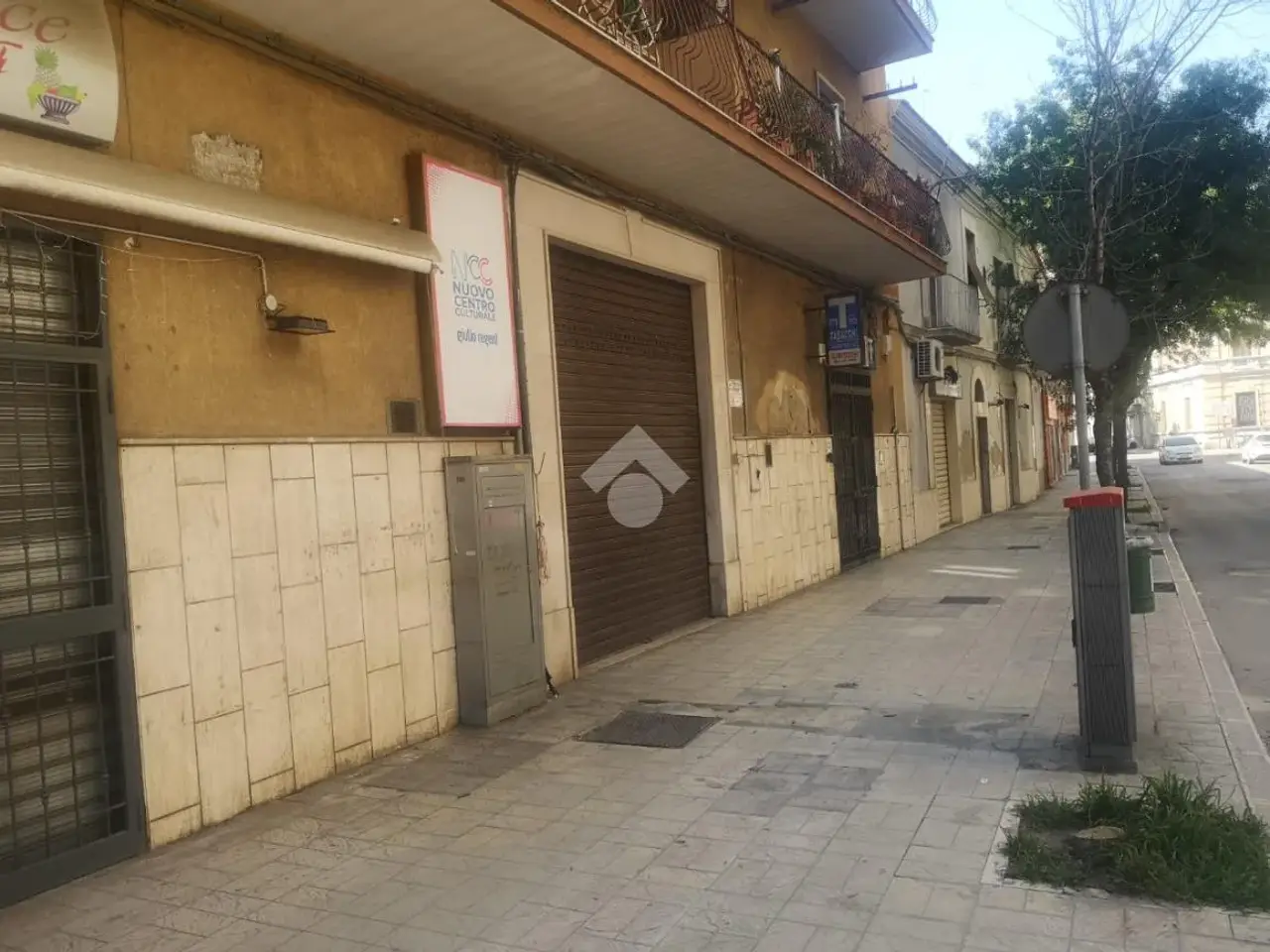 Negozio in Via Vincenzo Capozzi 18, Foggia, {3} - Foto 2