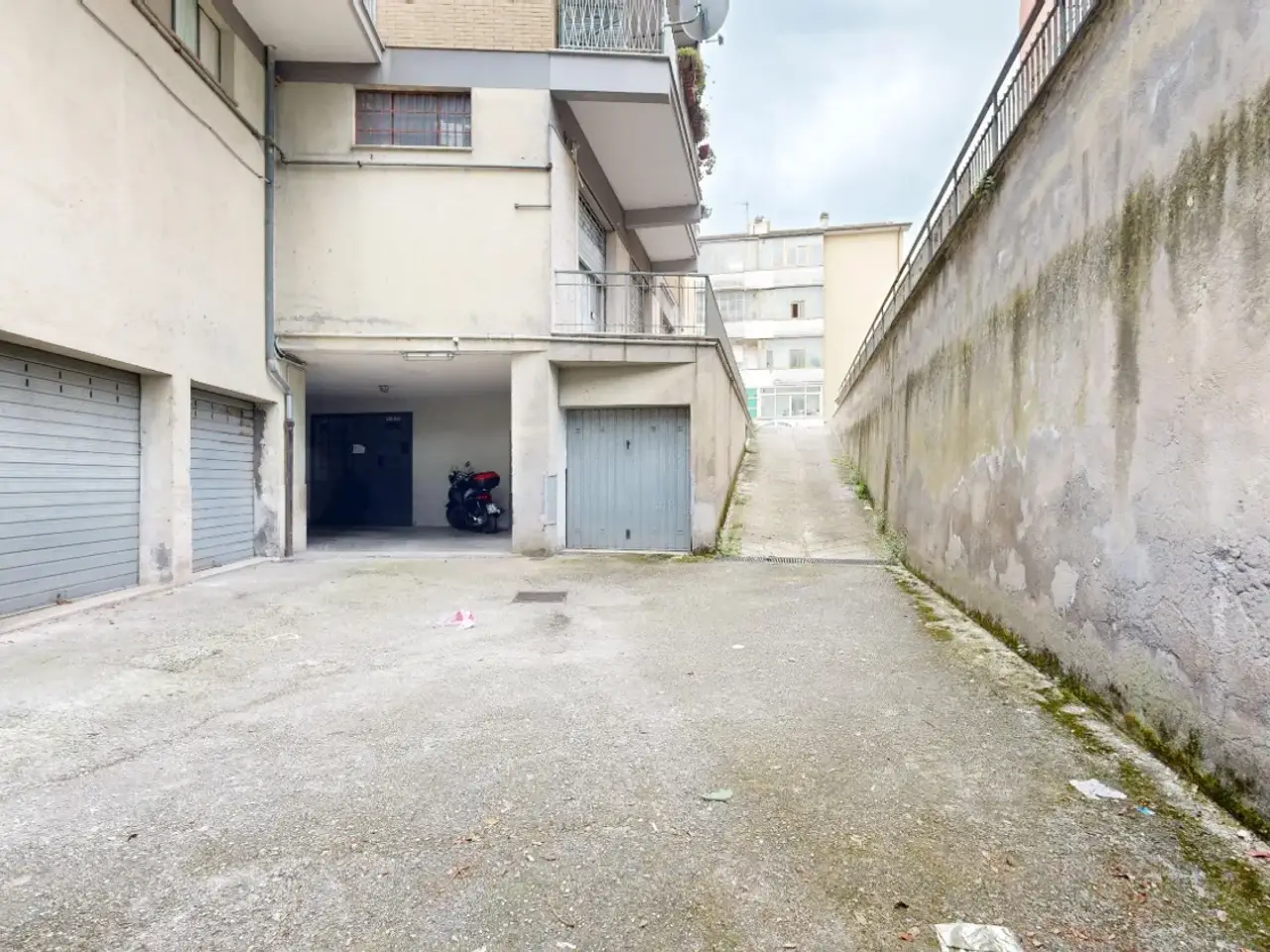 Magazzino in Via Michele Paolessi 131, Rieti, {3} - Foto 1