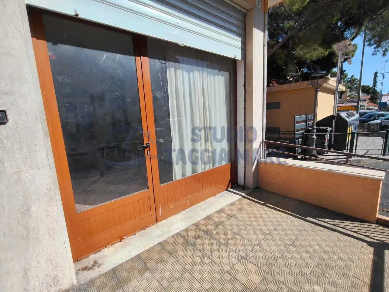 Palazzina commerciale in Via Francesco Baracca, Sanremo, {3} - Foto 2
