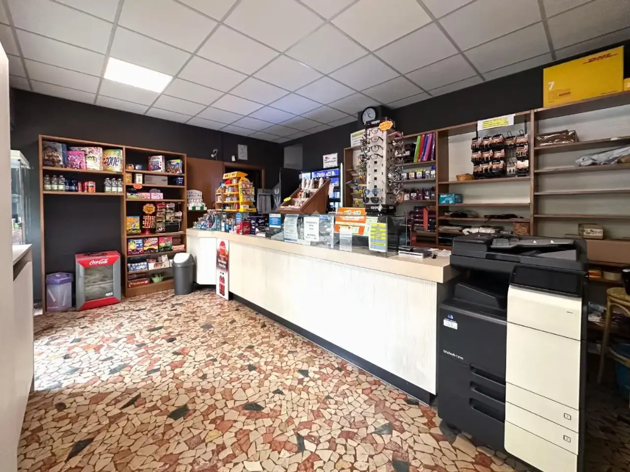 Negozio in Via del Risorgimento 23, Verona, {3} - Foto 1