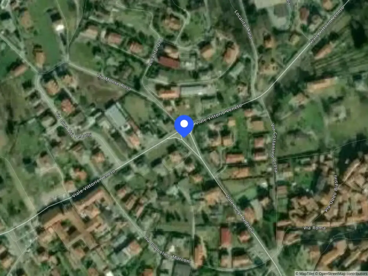 Fabbricato misto in Localita' Brusnago Snc, Azzio, {3} - Foto 1