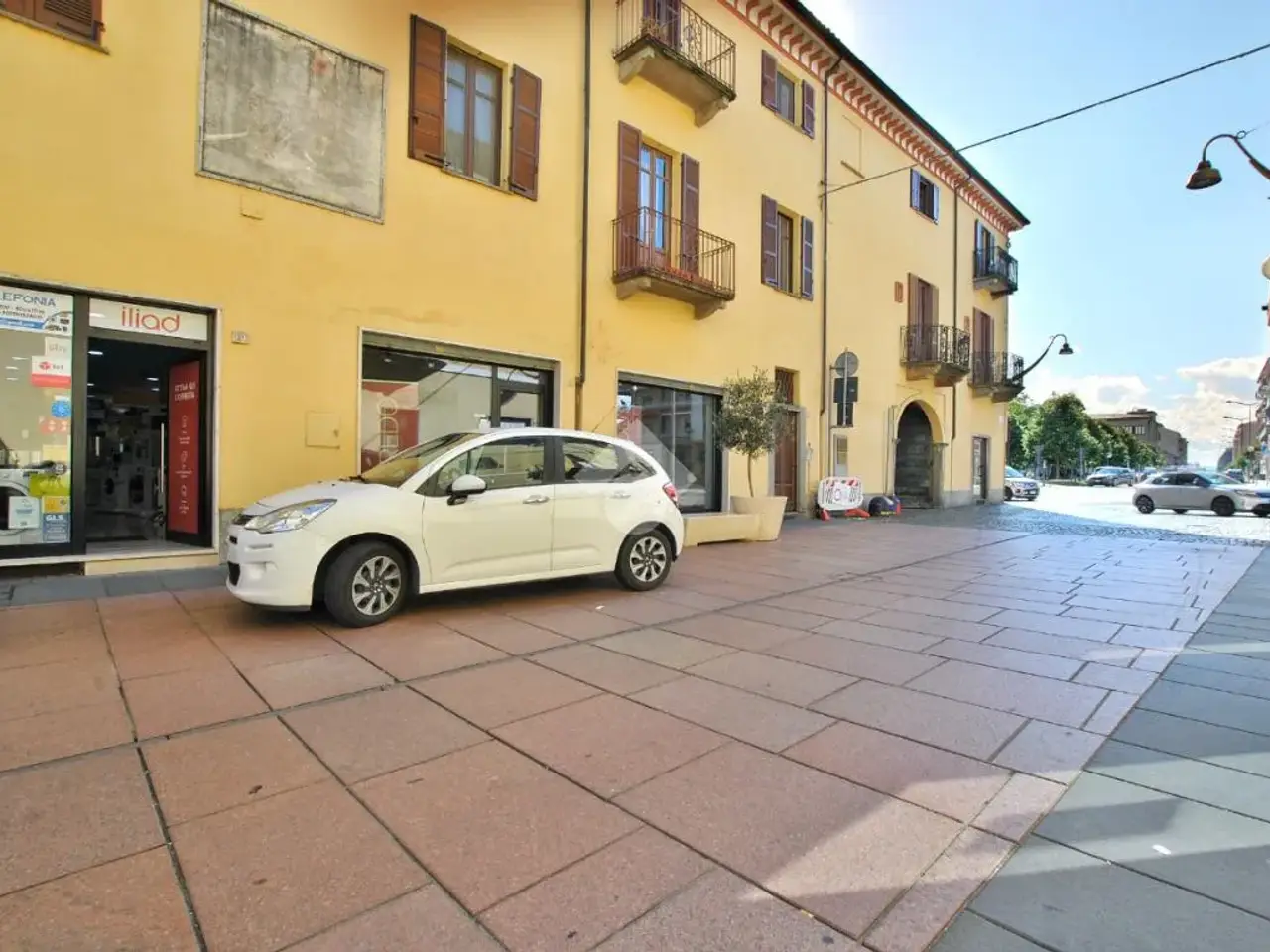 Negozio in Corso Nuova Italia 181, Santhia', {3} - Foto 2