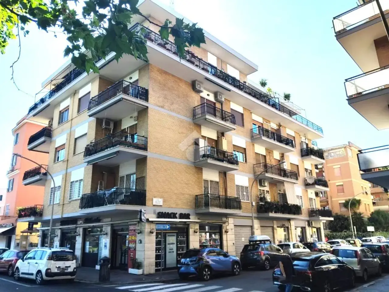 Negozio in Via Ascanio Fenizi 55, Roma, {3} - Foto 1