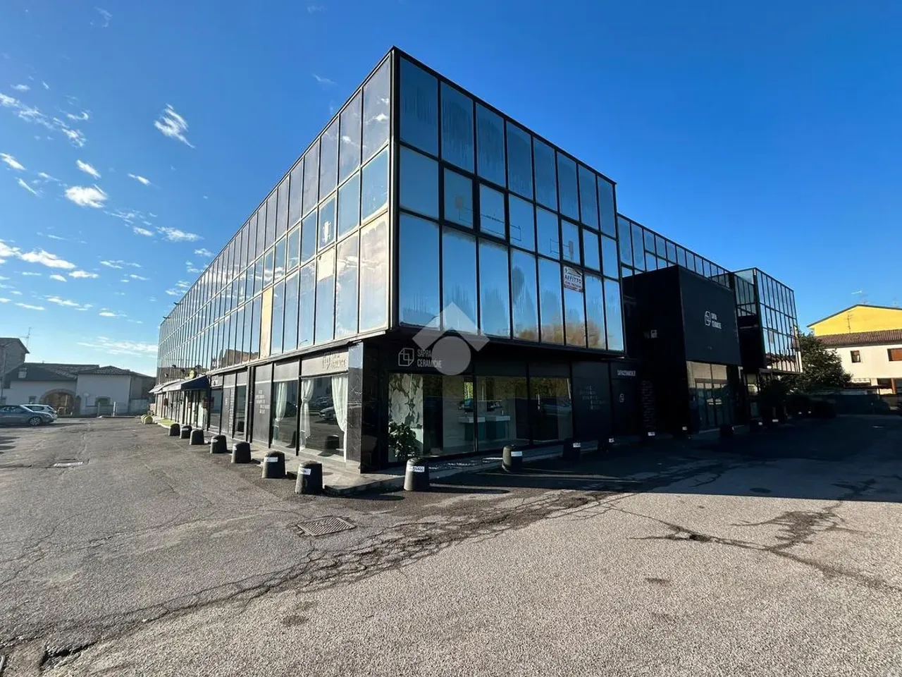 Magazzino in Via Valcamonica 29, Brescia, {3} - Foto 1
