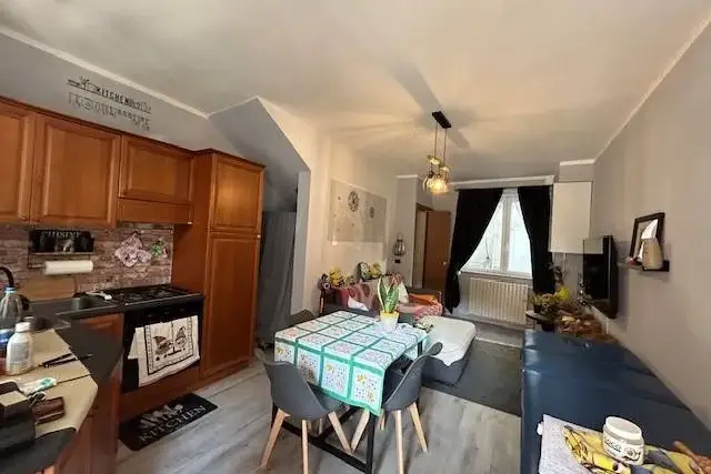 2-room flat in Via Indipendenza, Bregnano - Photo 1