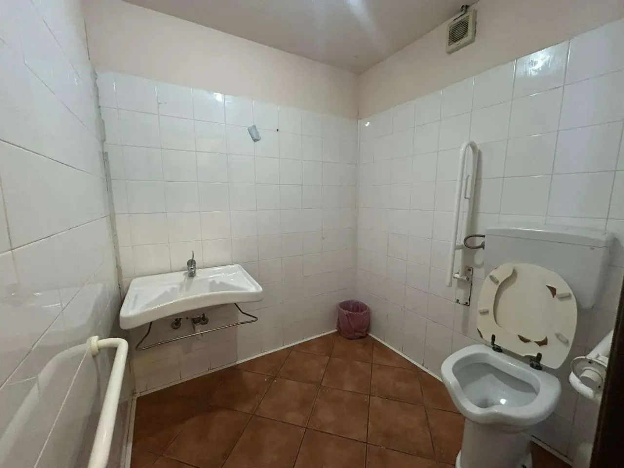 Negozio in Via Ernesto Tricomi, Palermo, {3} - Foto 1