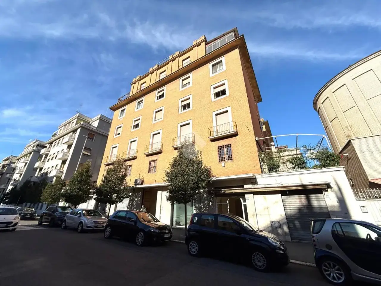Negozio in Via della Madonna del Riposo 70, Roma, {3} - Foto 1