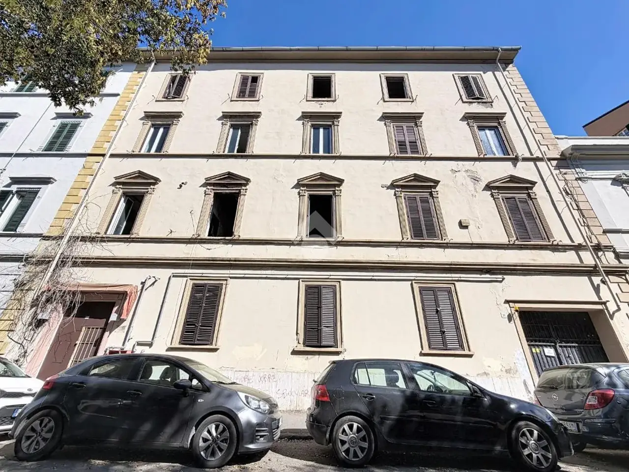 Palazzina commerciale in Viale Giosue' Carducci 21, Livorno, {3} - Foto 1