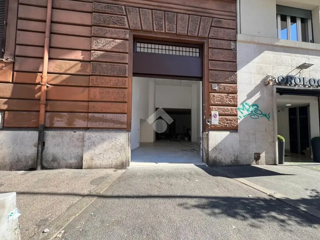 Negozio in Via La Spezia 78, Roma, {3} - Foto 1