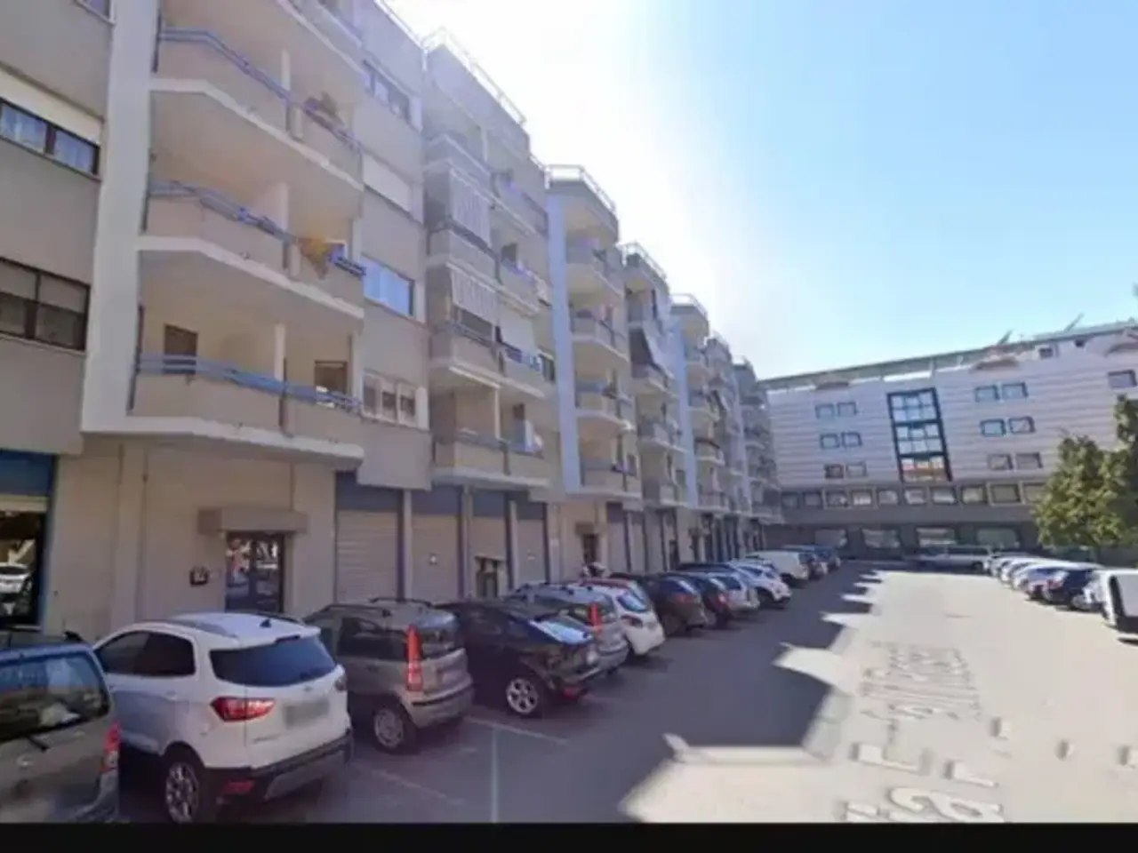 Ufficio in Via Fratelli Rosati, Gioia Del Colle, {3} - Foto 1