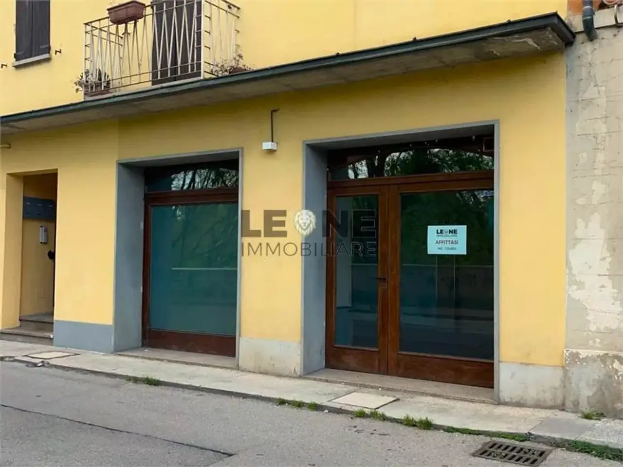 Negozio in , Vignola, {3} - Foto 1