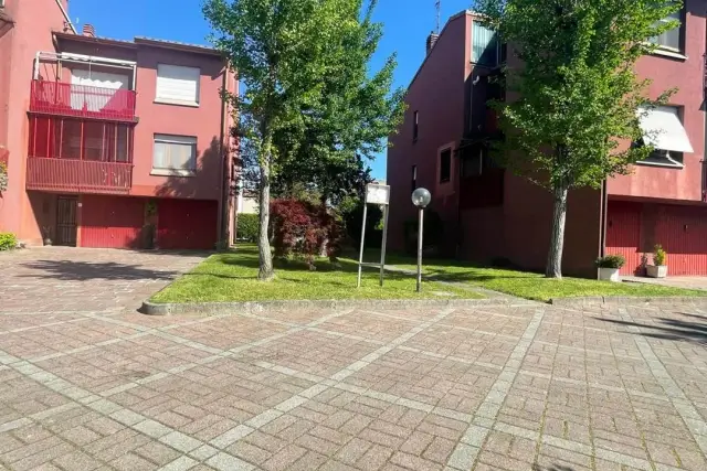 Terraced house, Lodi - Photo 1