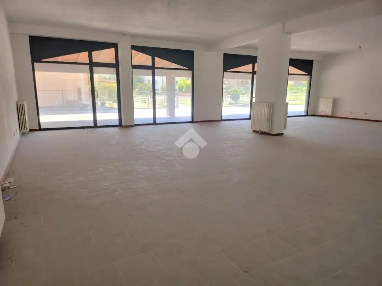 Negozio in Via Eugenio Banzola 32, Langhirano, {3} - Foto 1