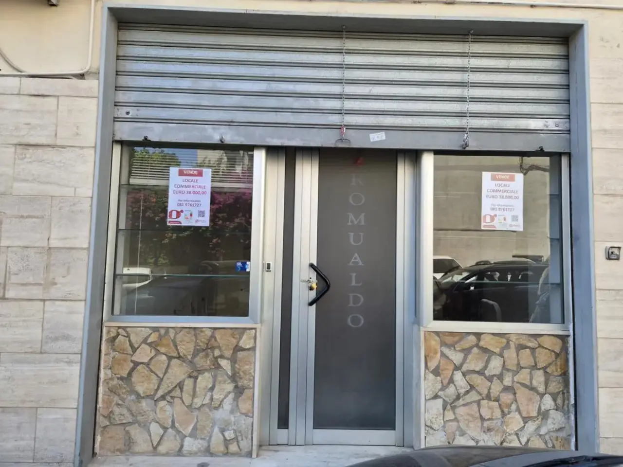 Negozio in Via XXIV Maggio 40, Torre Annunziata, {3} - Foto 1