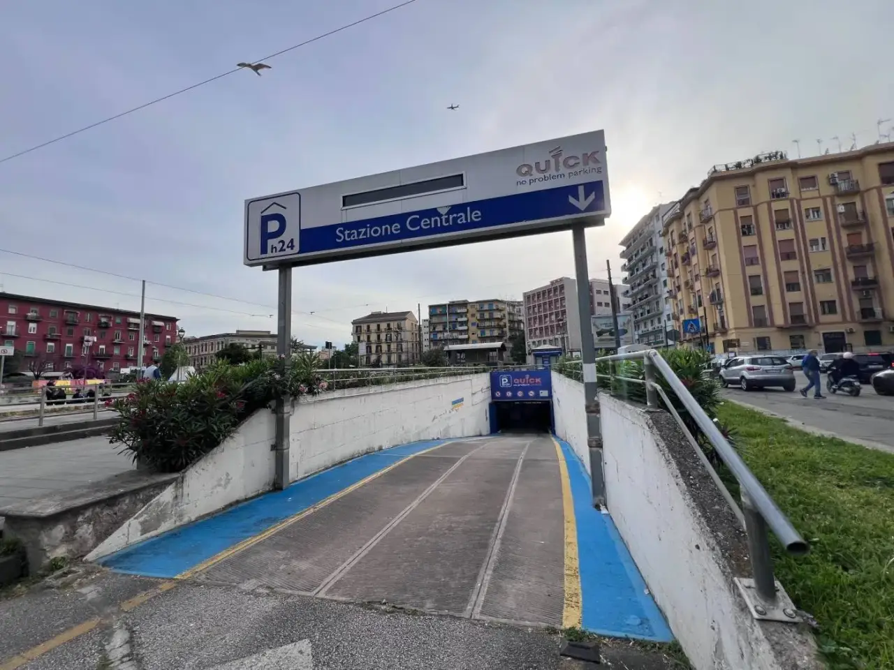 Parcheggio chiuso in Piazza Nazionale, Napoli, {3} - Foto 1