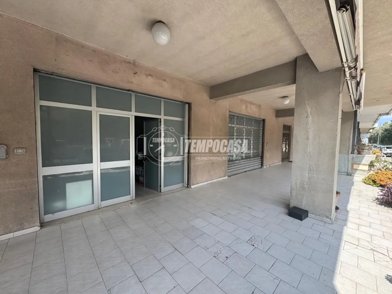 Negozio in , Messina, {3} - Foto 1