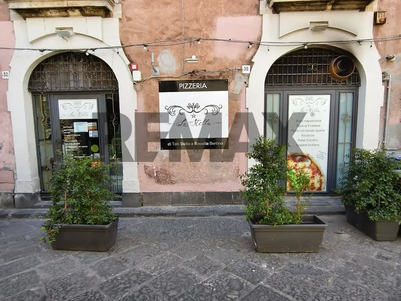 Negozio in Via Pennisi 30, Acireale, {3} - Foto 2