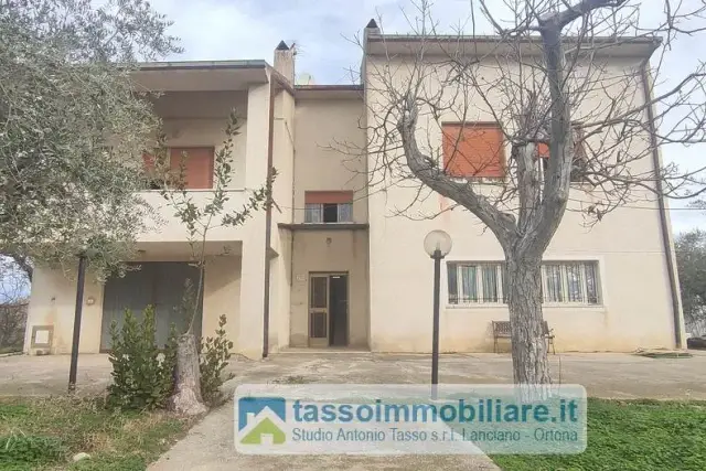 Mansion in Via De Fenza, Ortona - Photo 1