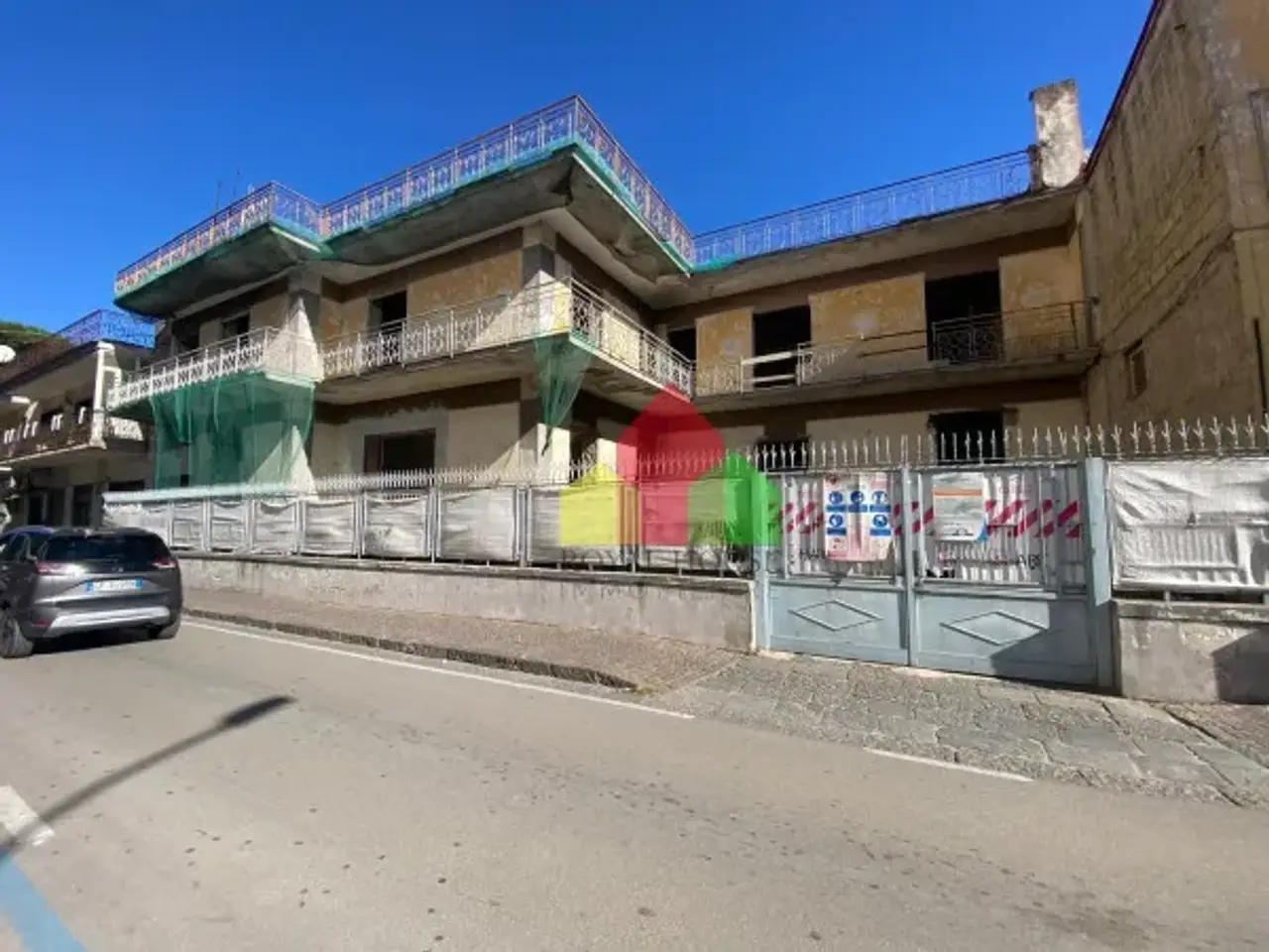 Negozio in Via Arturo Labriola 68, Giugliano In Campania, {3} - Foto 1