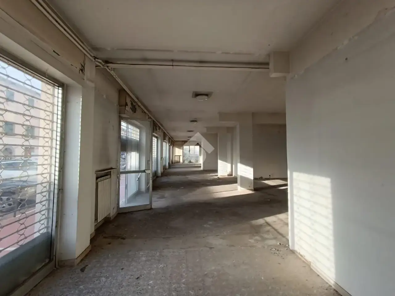 Negozio in Via Santa Maria, Campi Bisenzio, {3} - Foto 2
