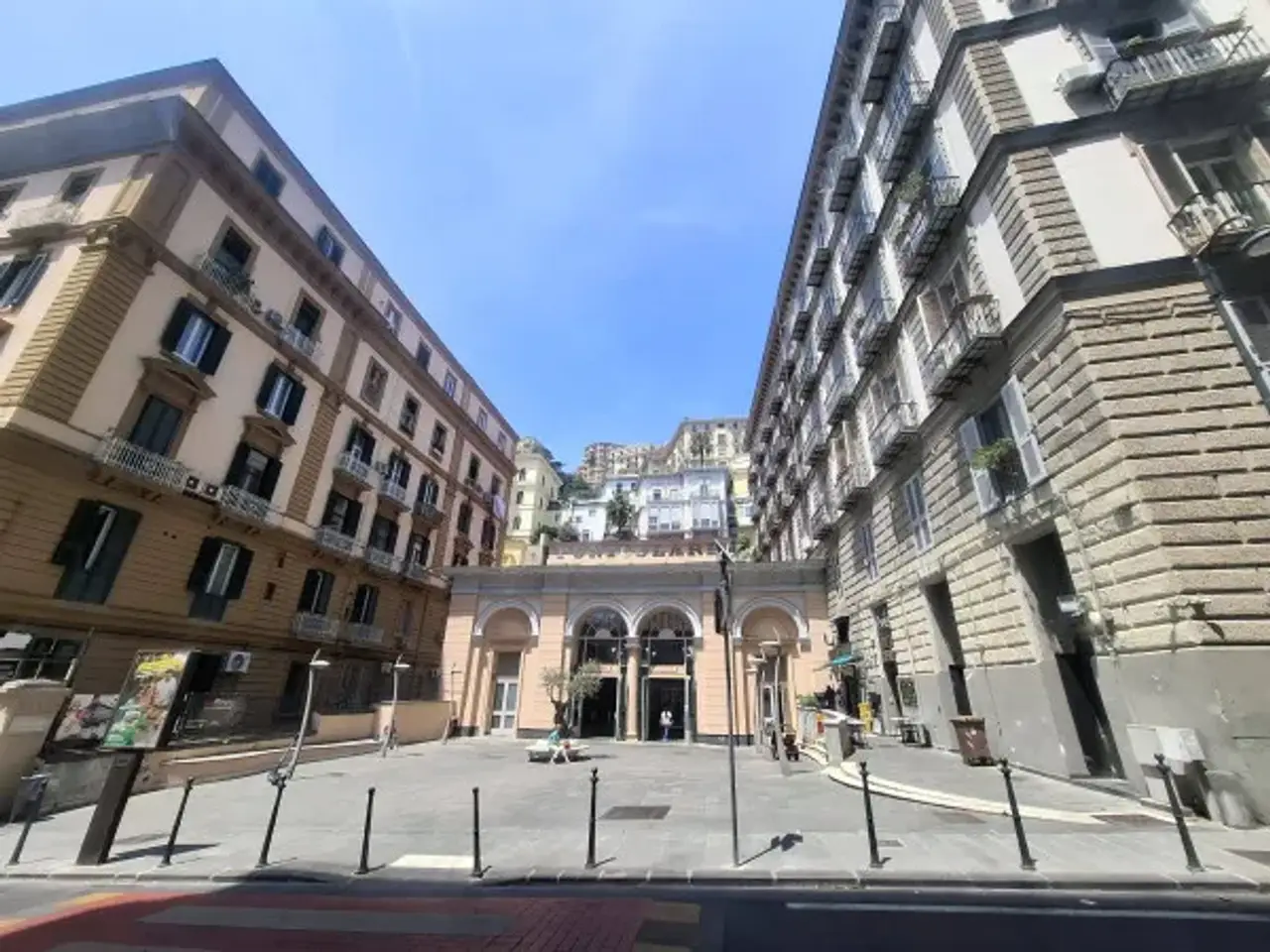 Negozio in Via del Parco Regina Margherita 13, Napoli, {3} - Foto 1