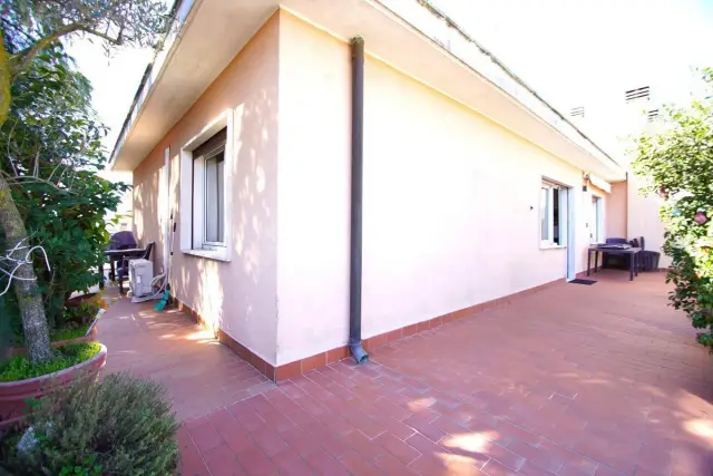 Vierzimmerwohnung in Viale Garibaldi ., Venezia - Foto 1