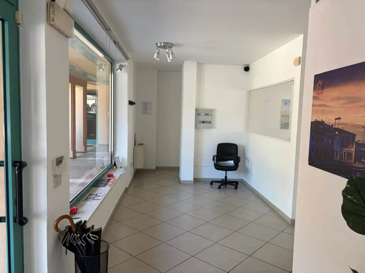 Negozio in , Fano, {3} - Foto 1