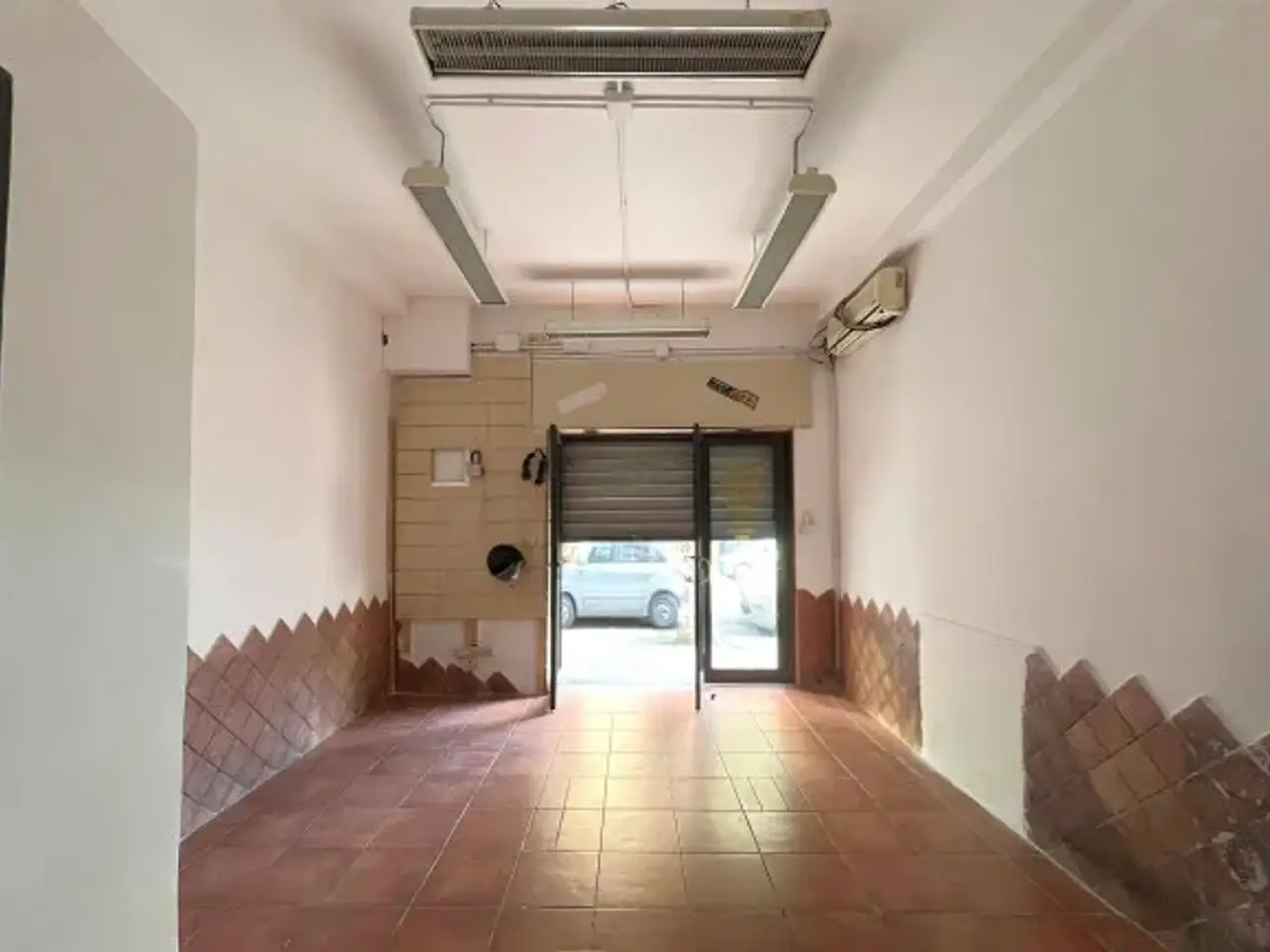 Negozio in Via Nicola Antonio Porpora, Napoli, {3} - Foto 1