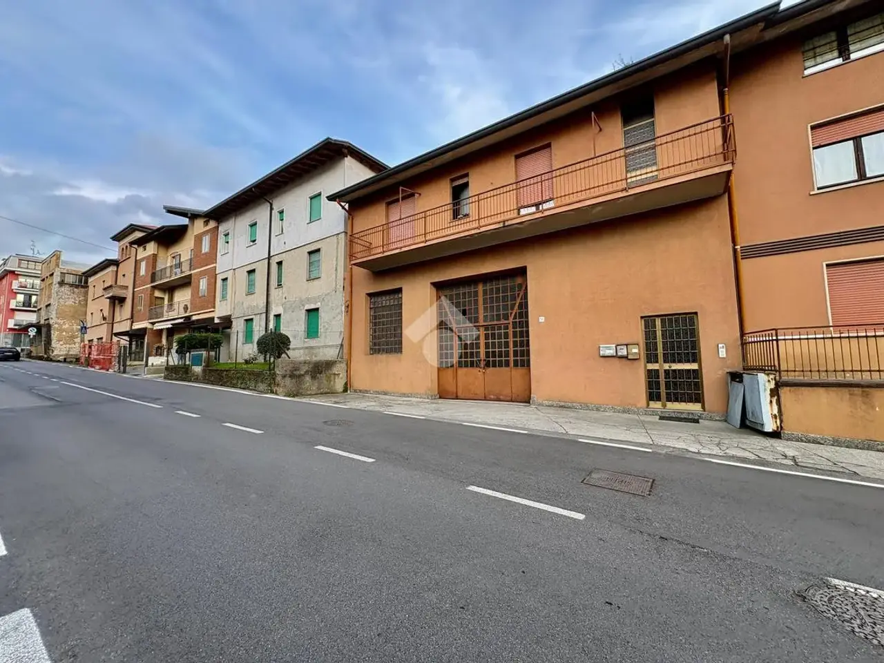 Magazzino in Via Locatelli 48, Leffe, {3} - Foto 2