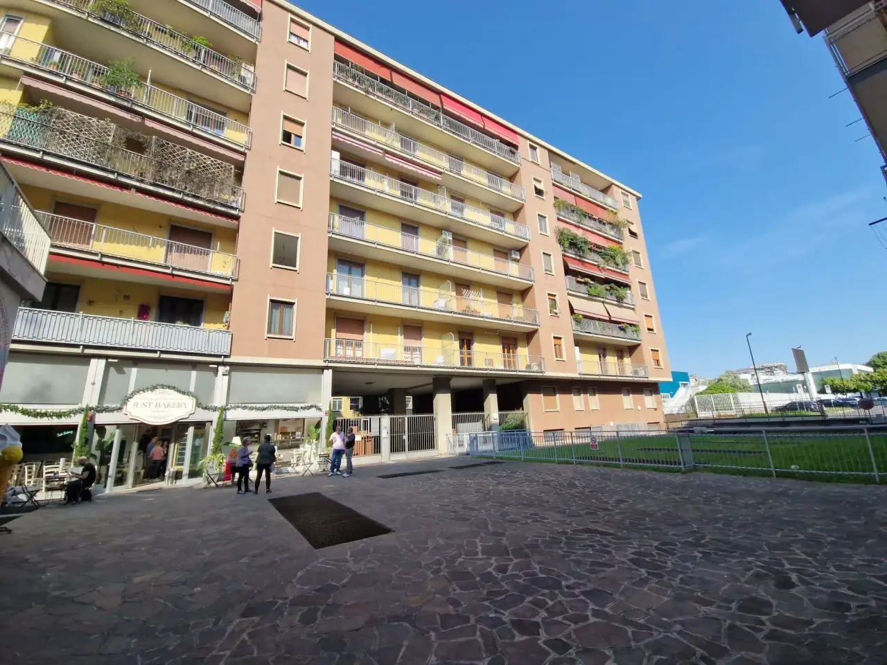 Ufficio in Piazza Antonio Gramsci 58/a, Cinisello Balsamo, {3} - Foto 1