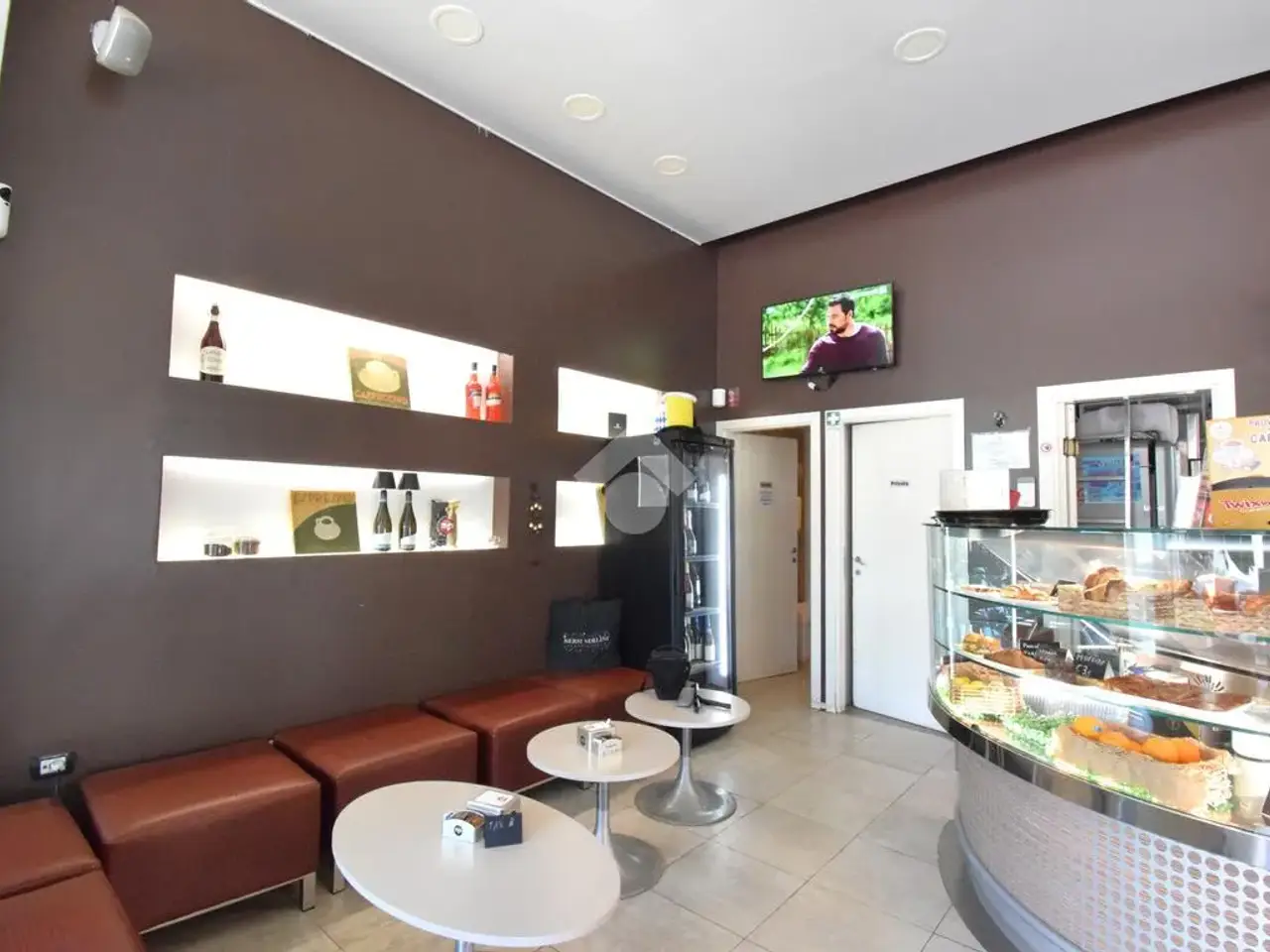 Negozio in Viale dei Mille 11, Riccione, {3} - Foto 1