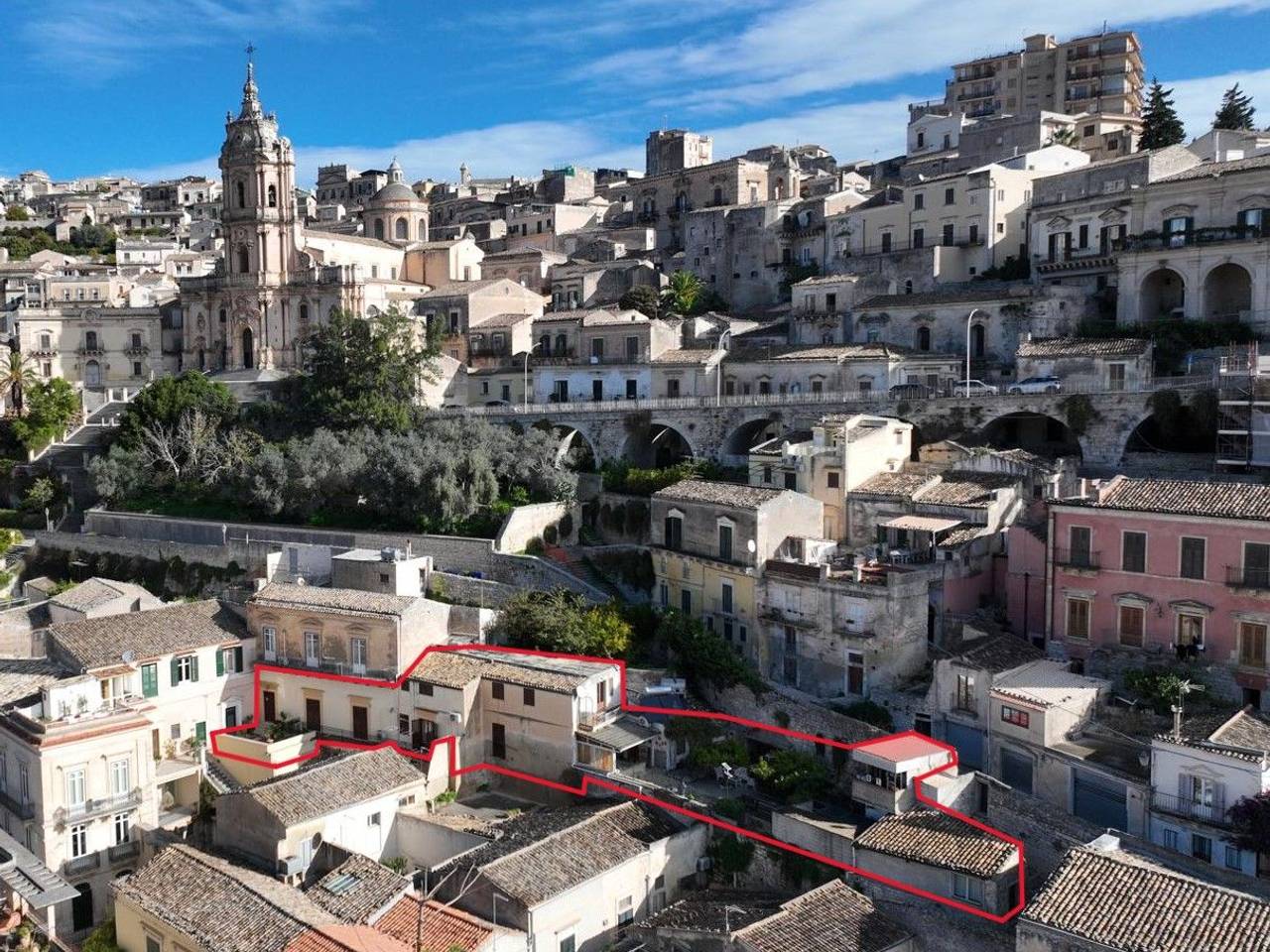 casa indipendente in vendita a Modica in zona Modica Bassa