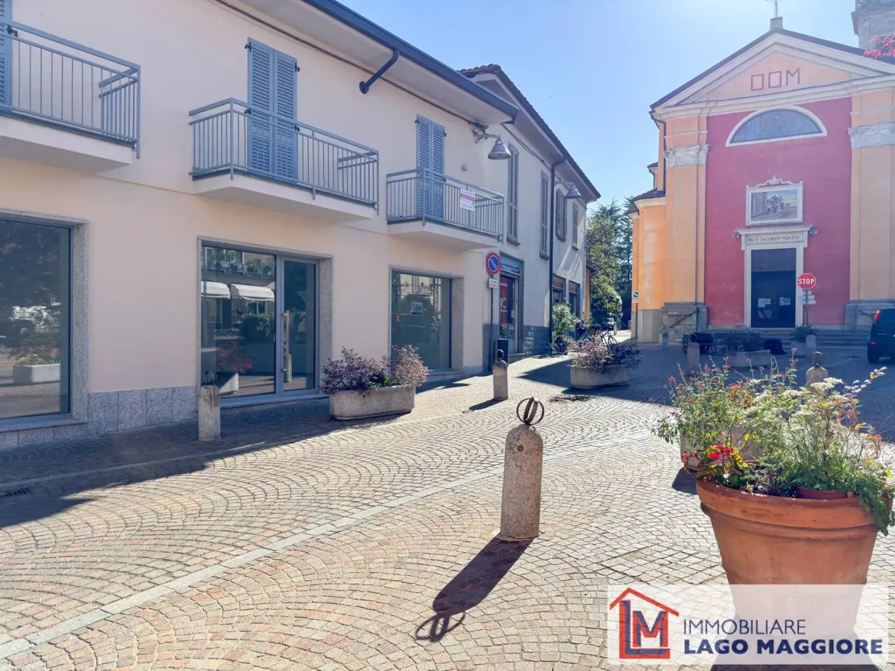 Negozio in Via Piave 14, Ispra, {3} - Foto 1
