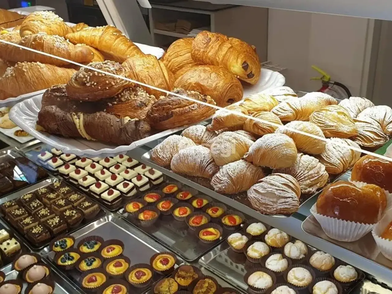 Pasticceria in Via di Marlia 278, Capannori, {3} - Foto 1