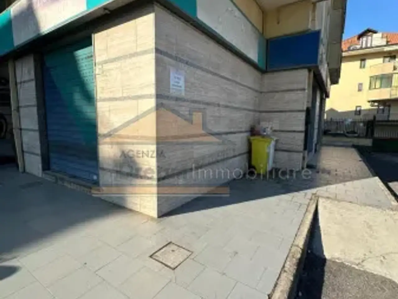 Negozio in Via San Francesco a Patria 17, Giugliano in Campania, {3} - Foto 1