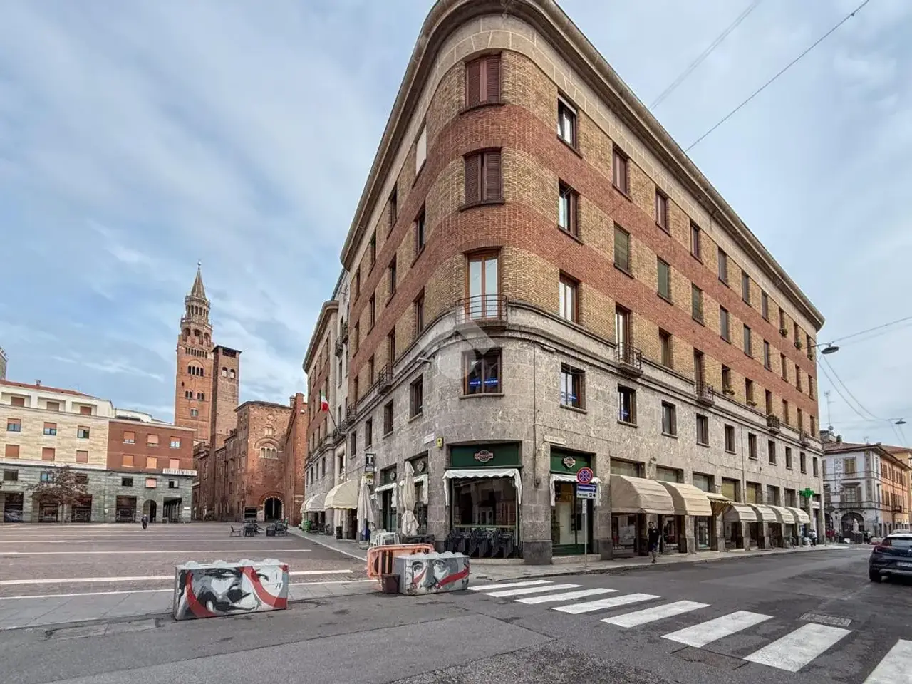 Ufficio in Piazza Antonio Stradivari 12, Cremona, {3} - Foto 2