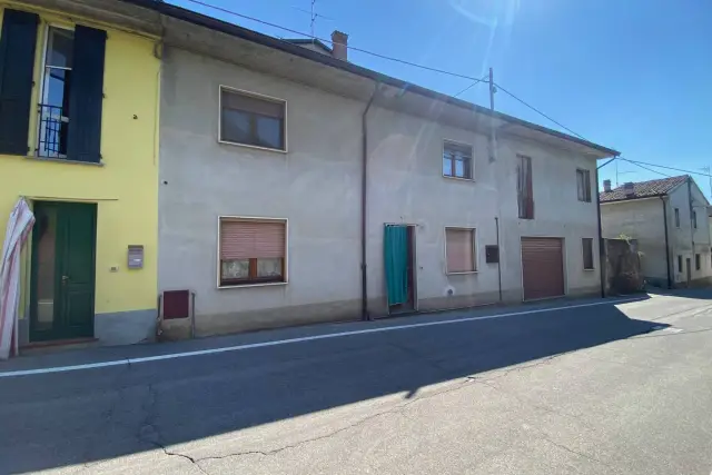 Casa indipendente in Via Giuseppe Mazzini 62, Chignolo Po - Foto 1