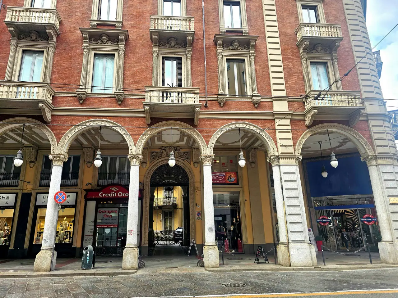 Ufficio in Via Pietro Micca 20, Torino, {3} - Foto 2