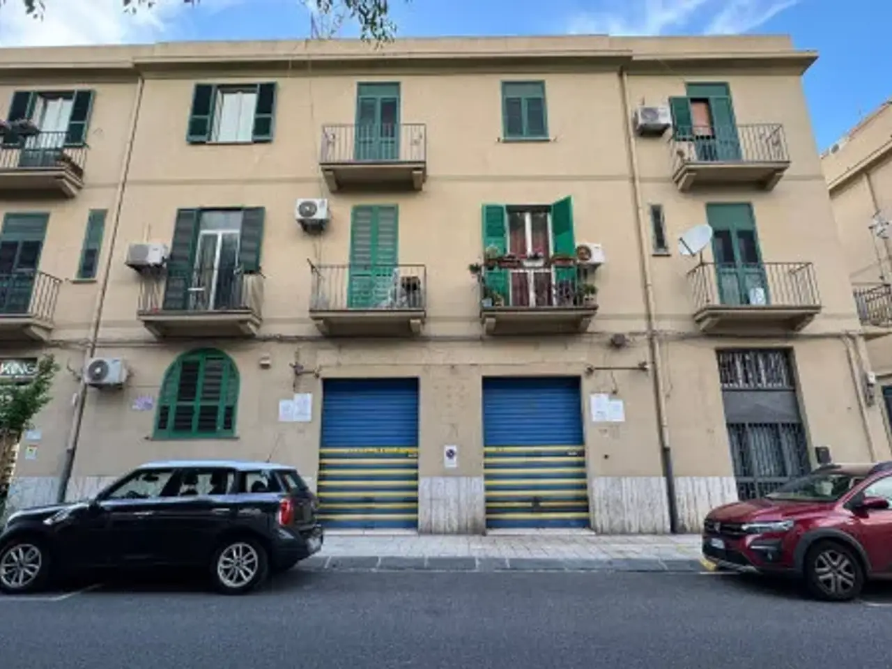Negozio in Via Giuseppe La Farina 112/114, Messina, {3} - Foto 1