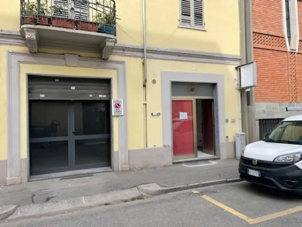 Negozio in Via Piave, Alessandria, {3} - Foto 1