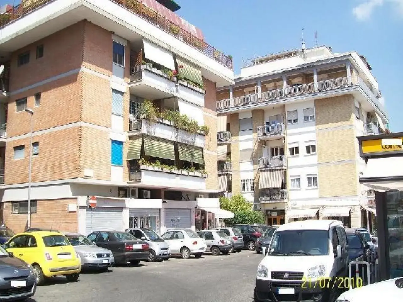 Negozio in Largo dei della Bitta 14, Roma, {3} - Foto 1
