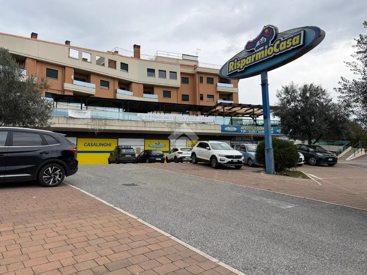 Palazzina commerciale in Via Anagnina 511, Roma, {3} - Foto 1