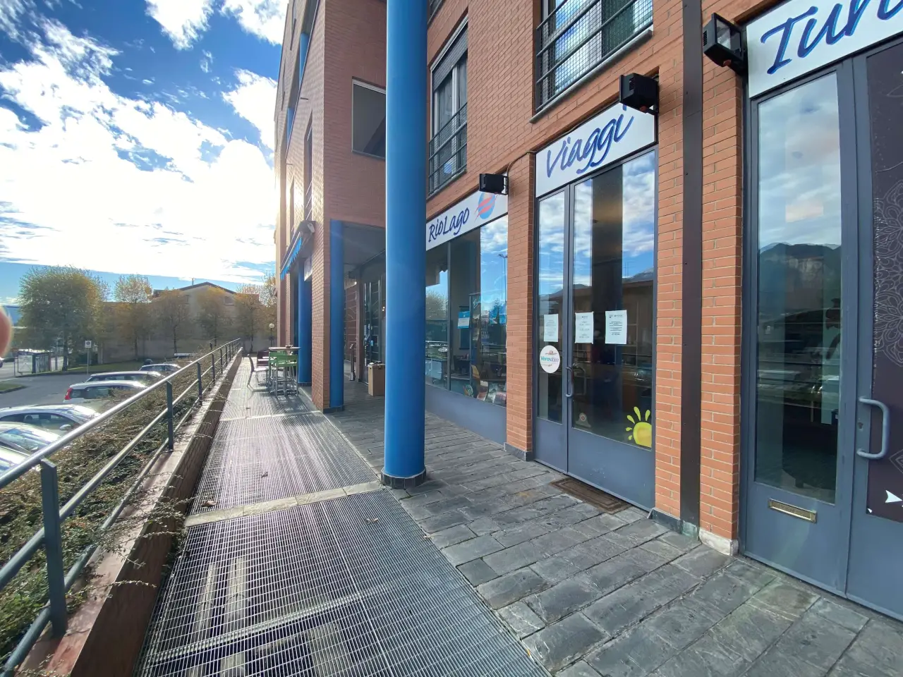 Negozio in Via Statale 1071, Garlate, {3} - Foto 2