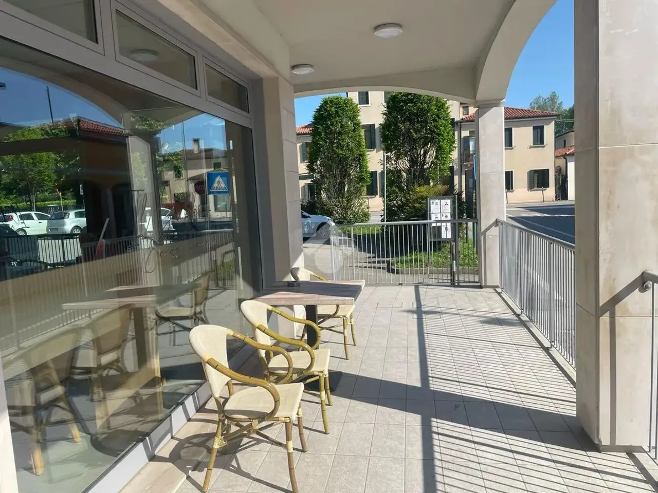 Negozio in Piazza Cavalieri di Vittorio Veneto 1, Stra, {3} - Foto 2