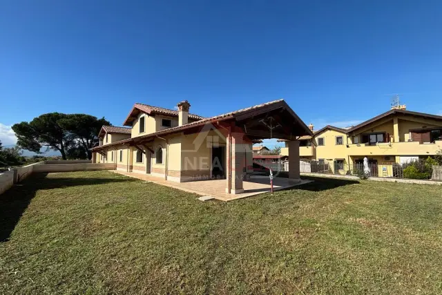 Villa in Via delle Colonnelle, Gallicano nel Lazio - Foto 1