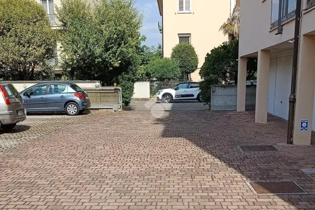 insertion image