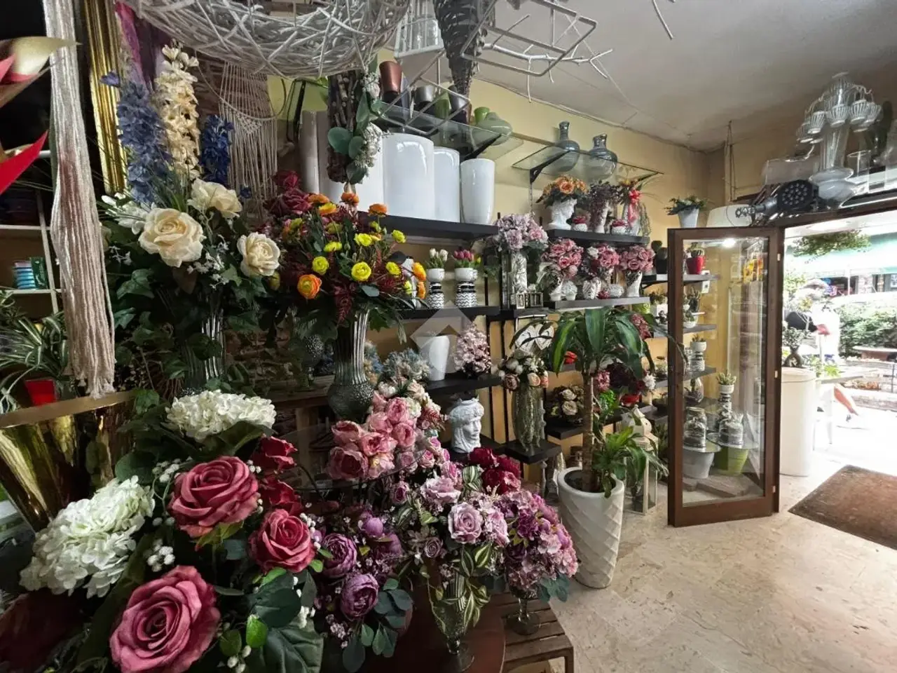 Negozio in Corso Europa 248, Marano Di Napoli, {3} - Foto 2