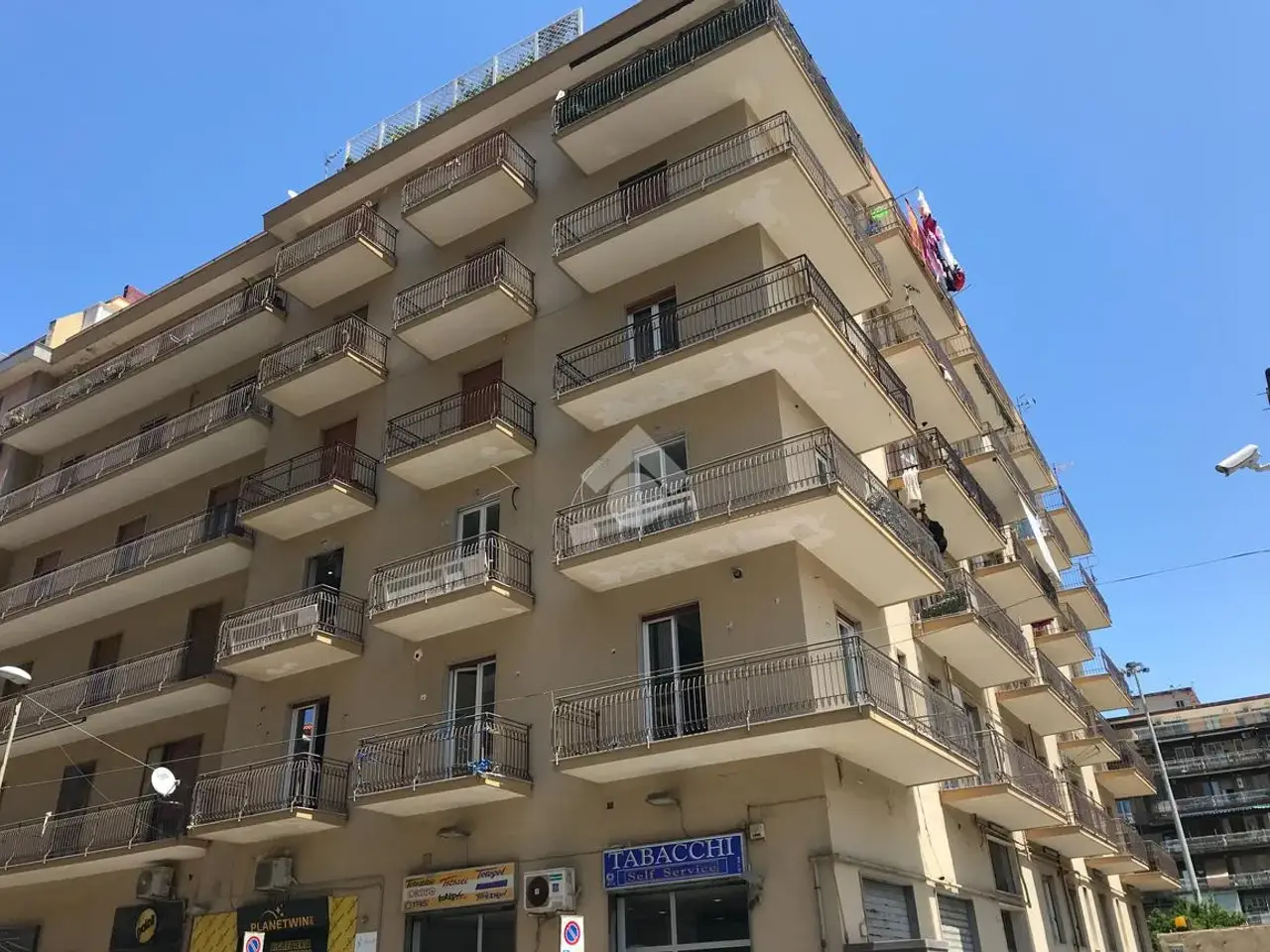 Negozio in Corso De Gasperi 108, Castellammare Di Stabia, {3} - Foto 2