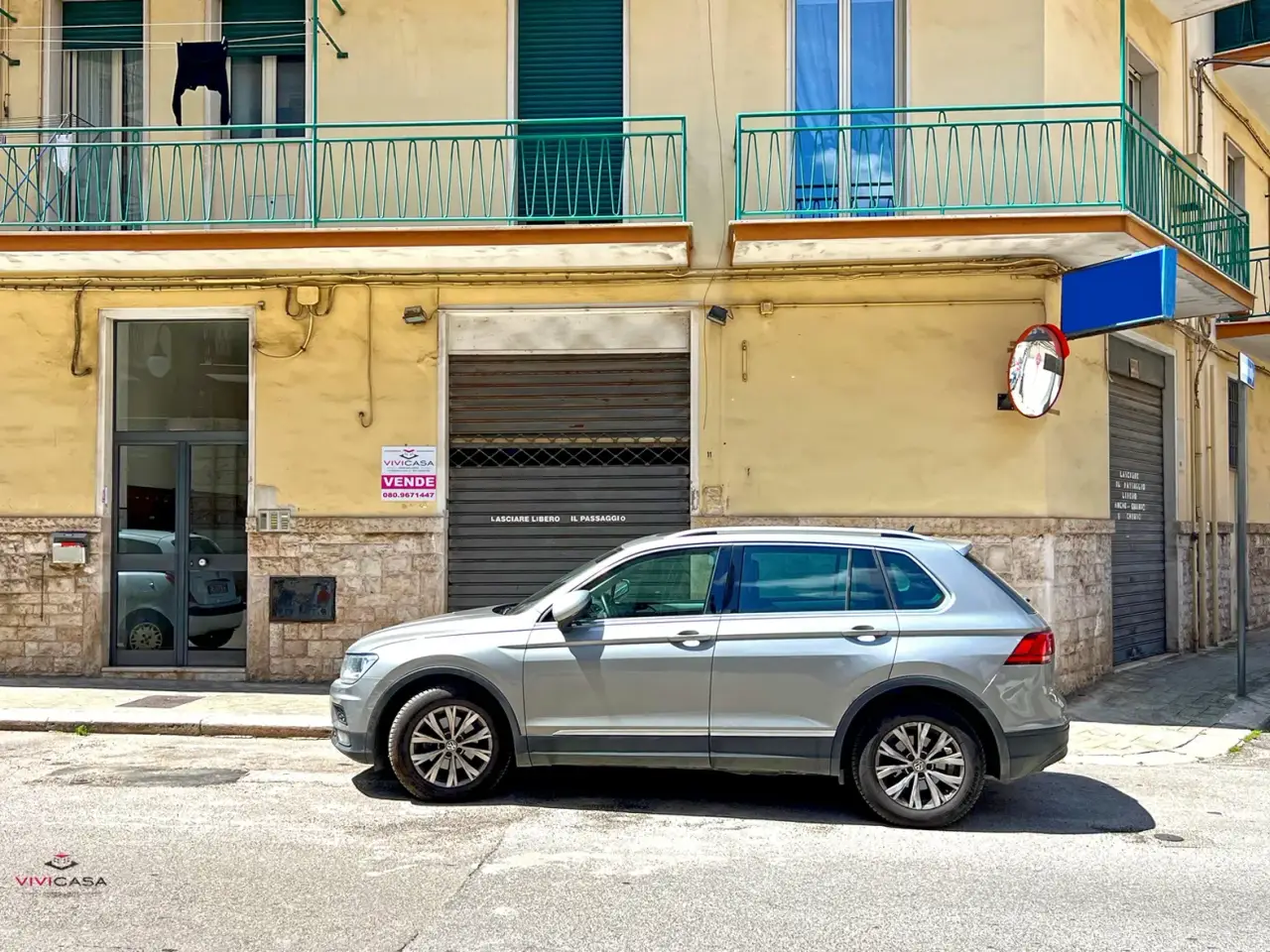 Locale commerciale in Via Giovanni Laterza, Putignano, Putignano, {3} - Foto 1